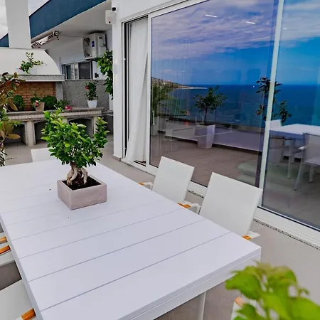 Apartament Skyline Penthouse Saranda