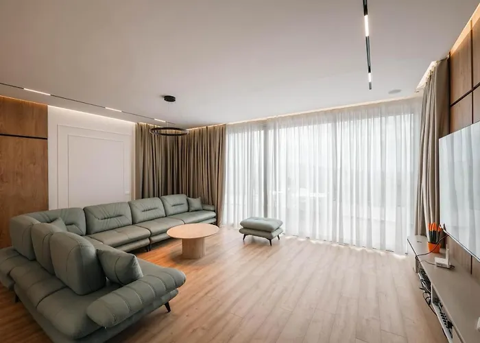 Skyline Penthouse Apartament *